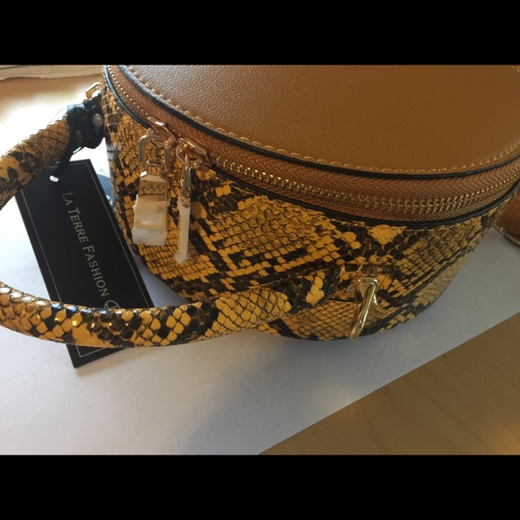 La terre fashion  Print Canteen Crossbody - Picture 4 of 7